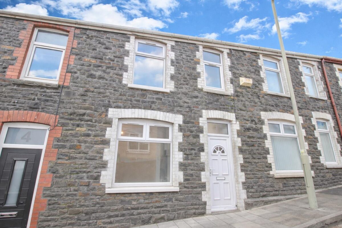 Hurford Crescent, Graigwen, Pontypridd