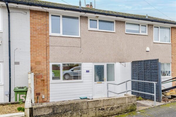 Laburnum Close, Barry