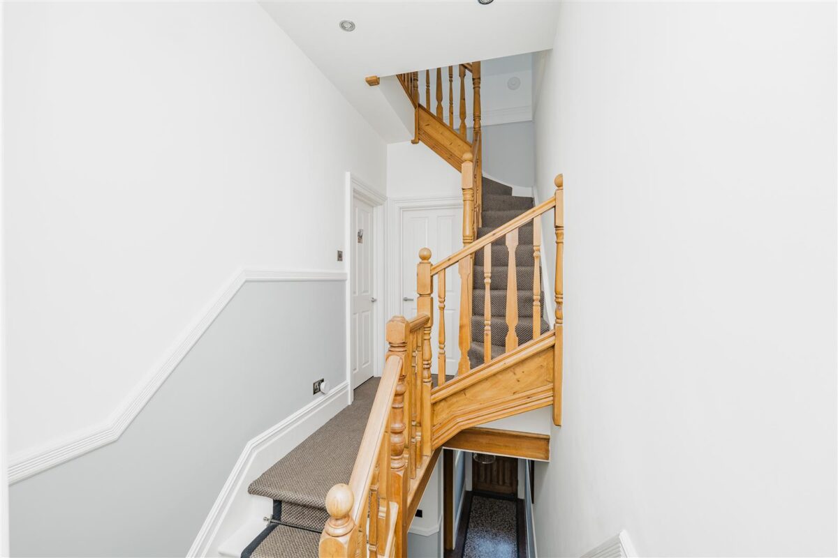 Gladstone Road, Barry