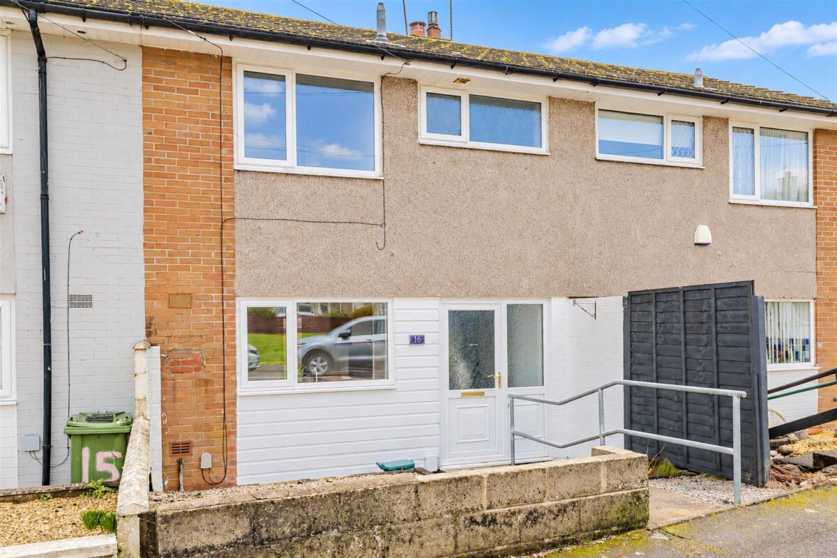 Laburnum Close, Barry