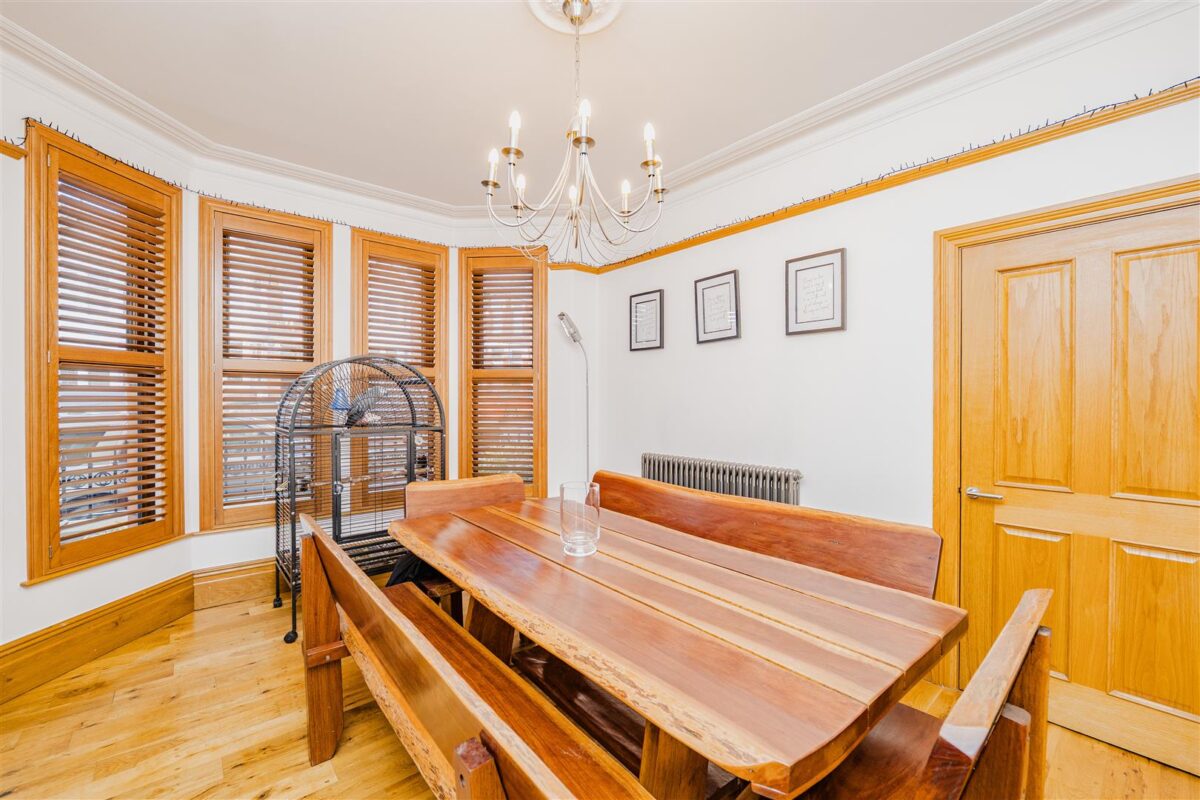 Gladstone Road, Barry