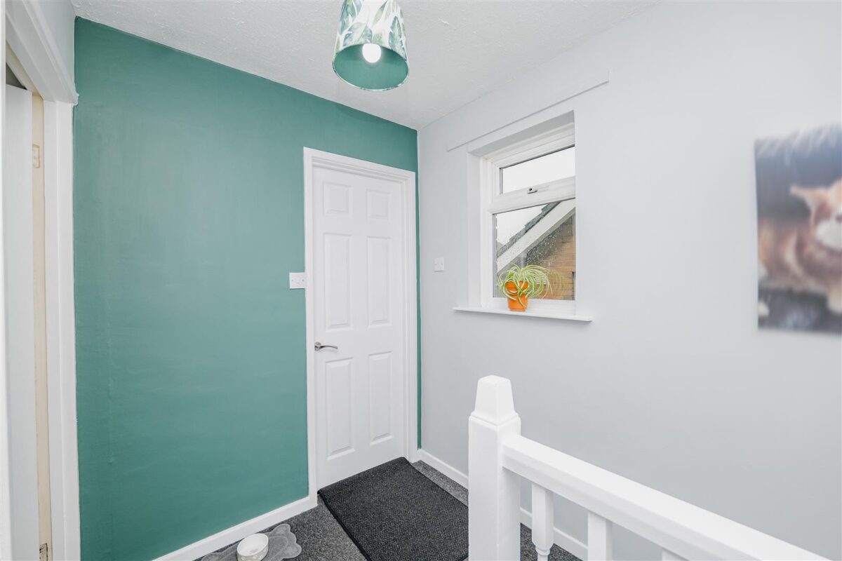 Whitewell Road, Barry