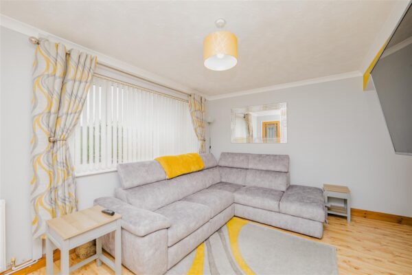 Whitewell Road, Barry