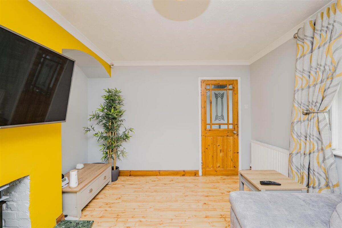 Whitewell Road, Barry