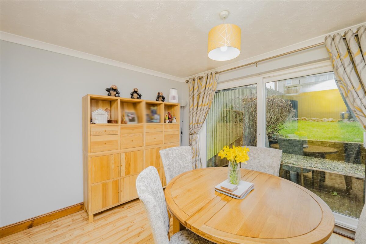 Whitewell Road, Barry