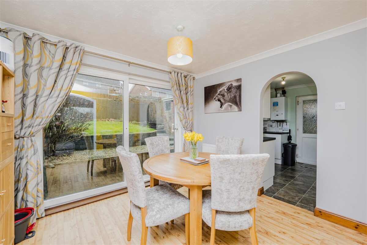 Whitewell Road, Barry