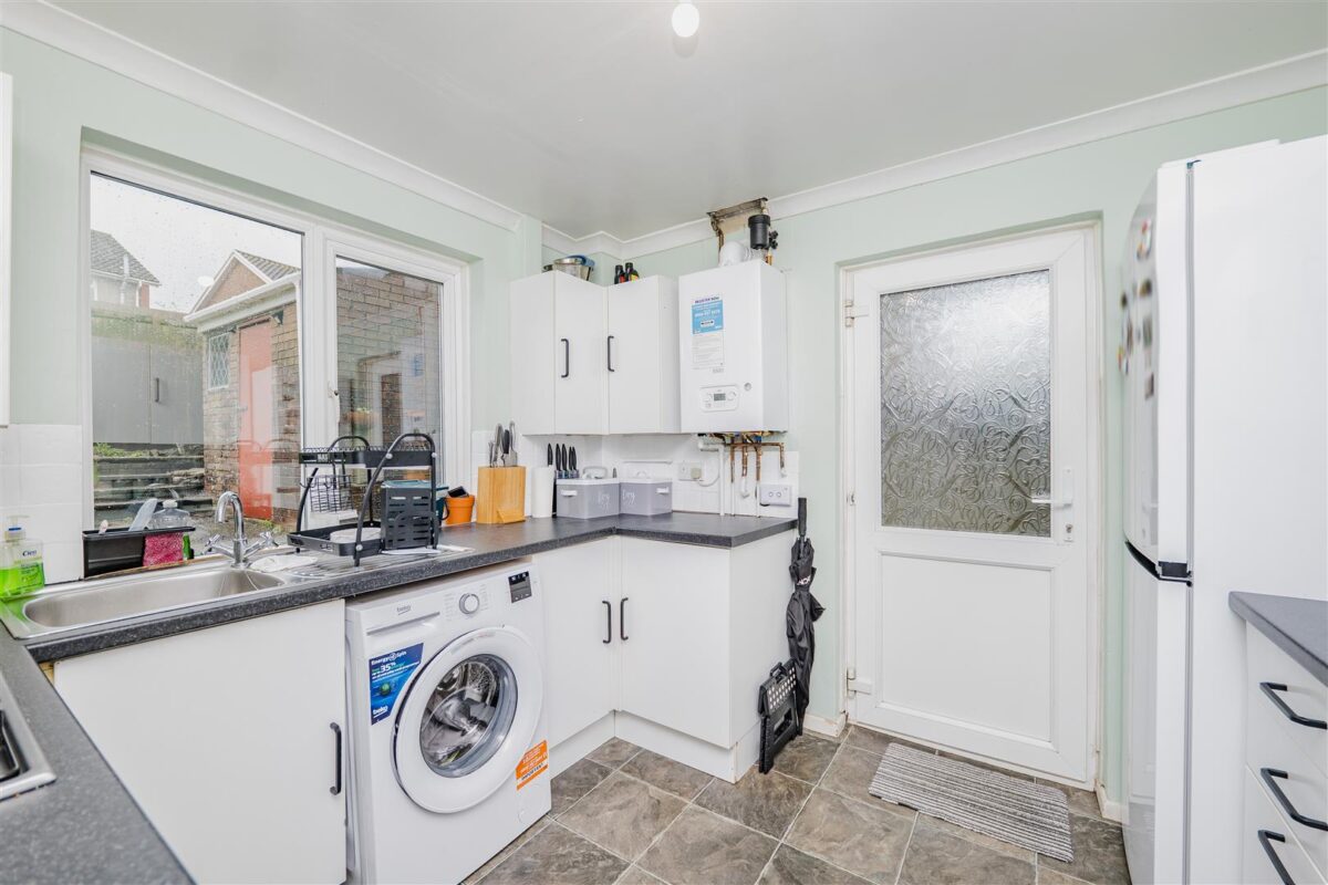 Whitewell Road, Barry