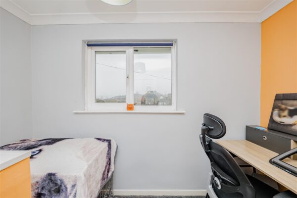 Whitewell Road, Barry