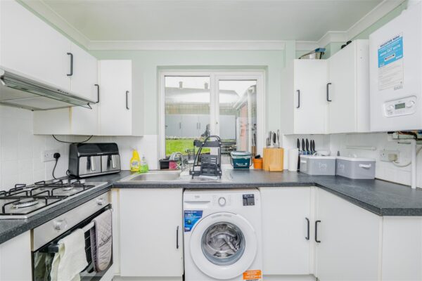 Whitewell Road, Barry