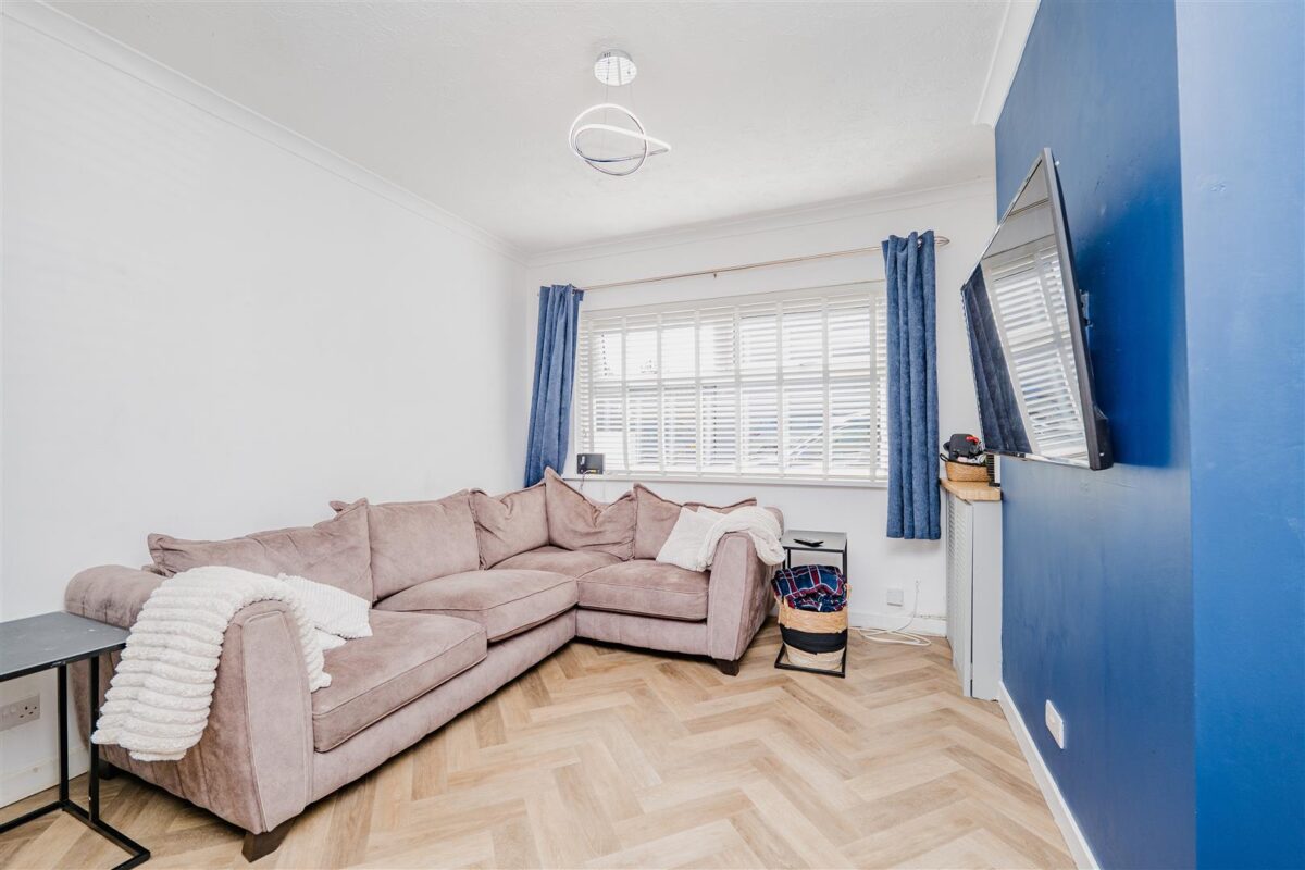 Charlotte Place, Barry