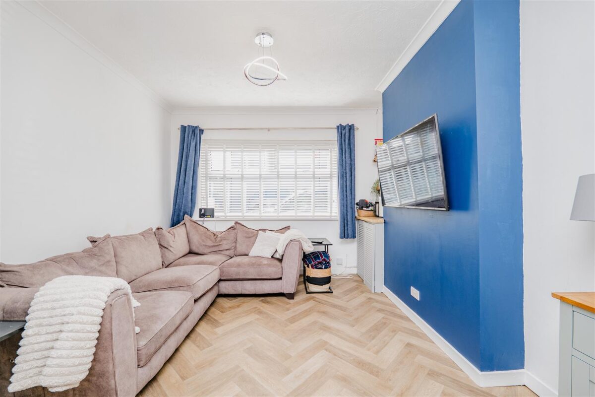 Charlotte Place, Barry