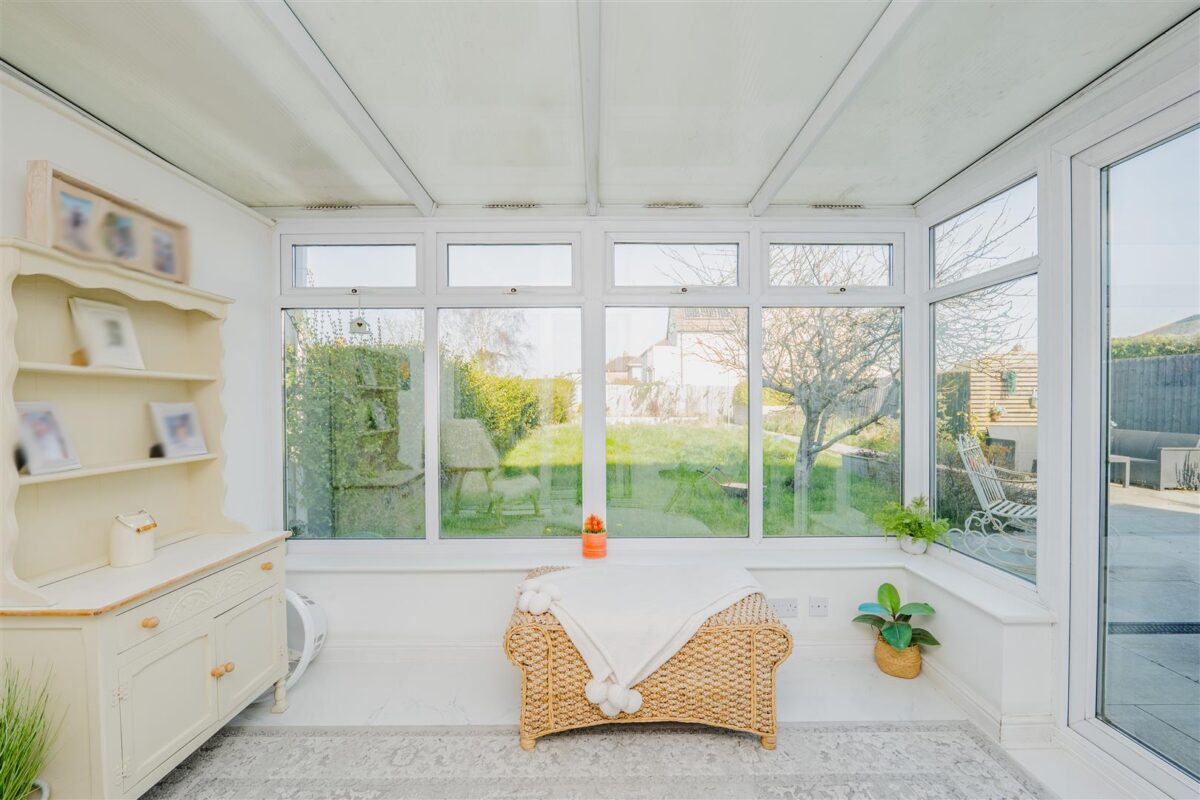 Pontypridd Road, Barry