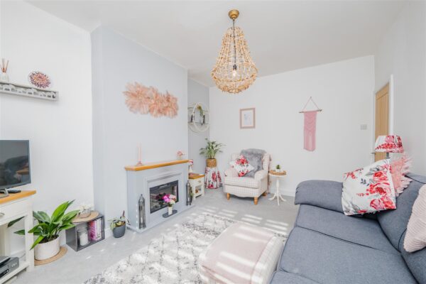 Pontypridd Road, Barry