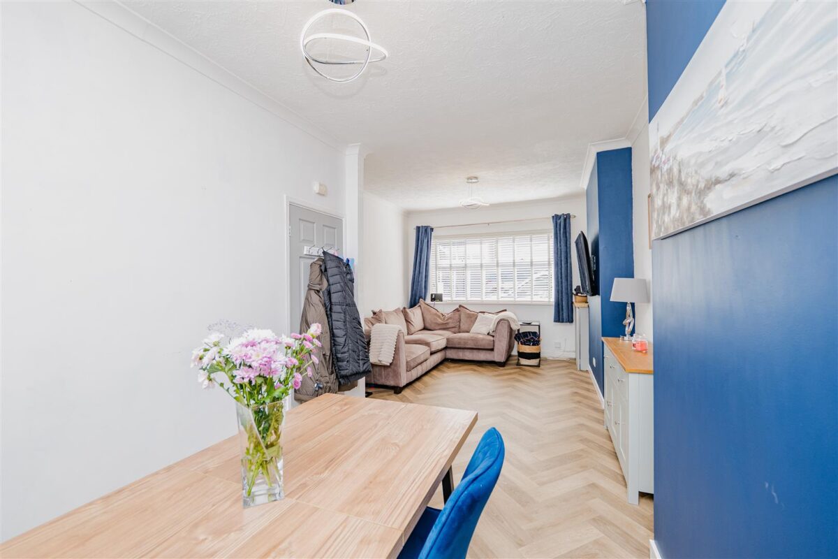 Charlotte Place, Barry