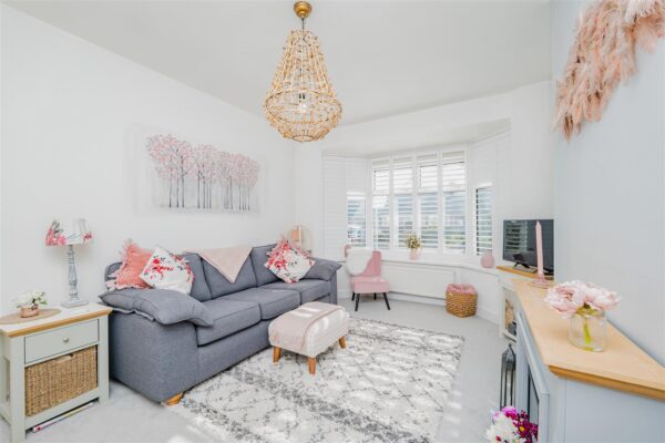 Pontypridd Road, Barry