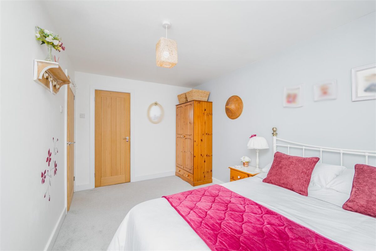 Pontypridd Road, Barry