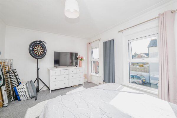 Charlotte Place, Barry