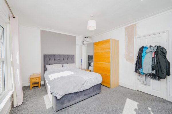 Charlotte Place, Barry