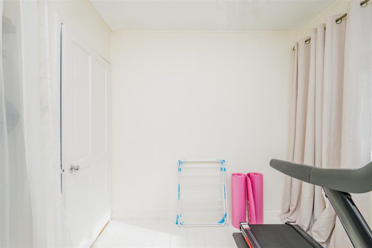 St. Brannocks Close, Barry