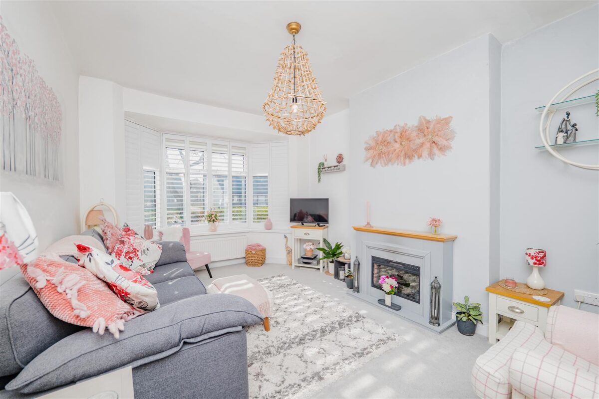 Pontypridd Road, Barry