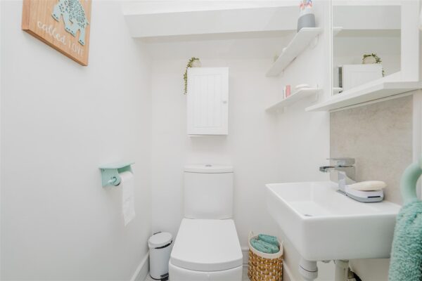 Pontypridd Road, Barry