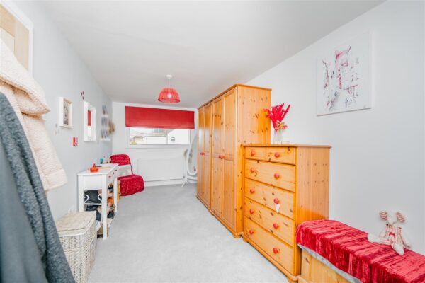 Pontypridd Road, Barry