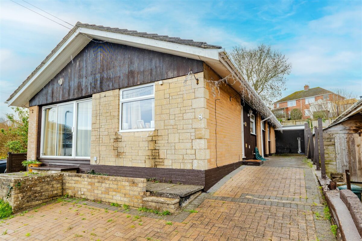 St. Brannocks Close, Barry
