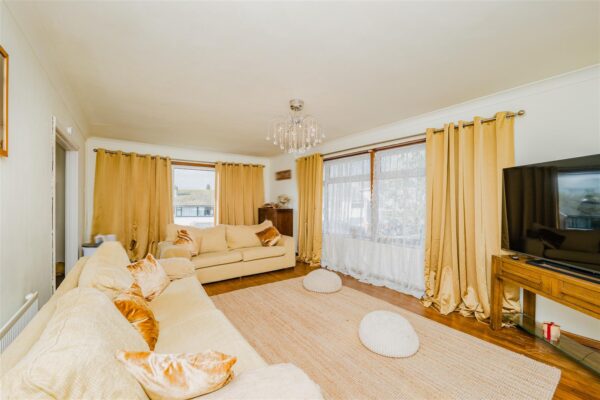 St. Brannocks Close, Barry