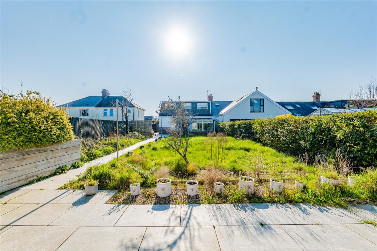 Pontypridd Road, Barry