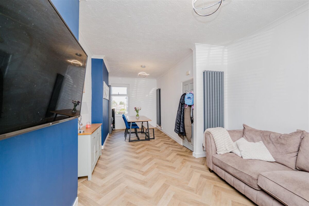 Charlotte Place, Barry