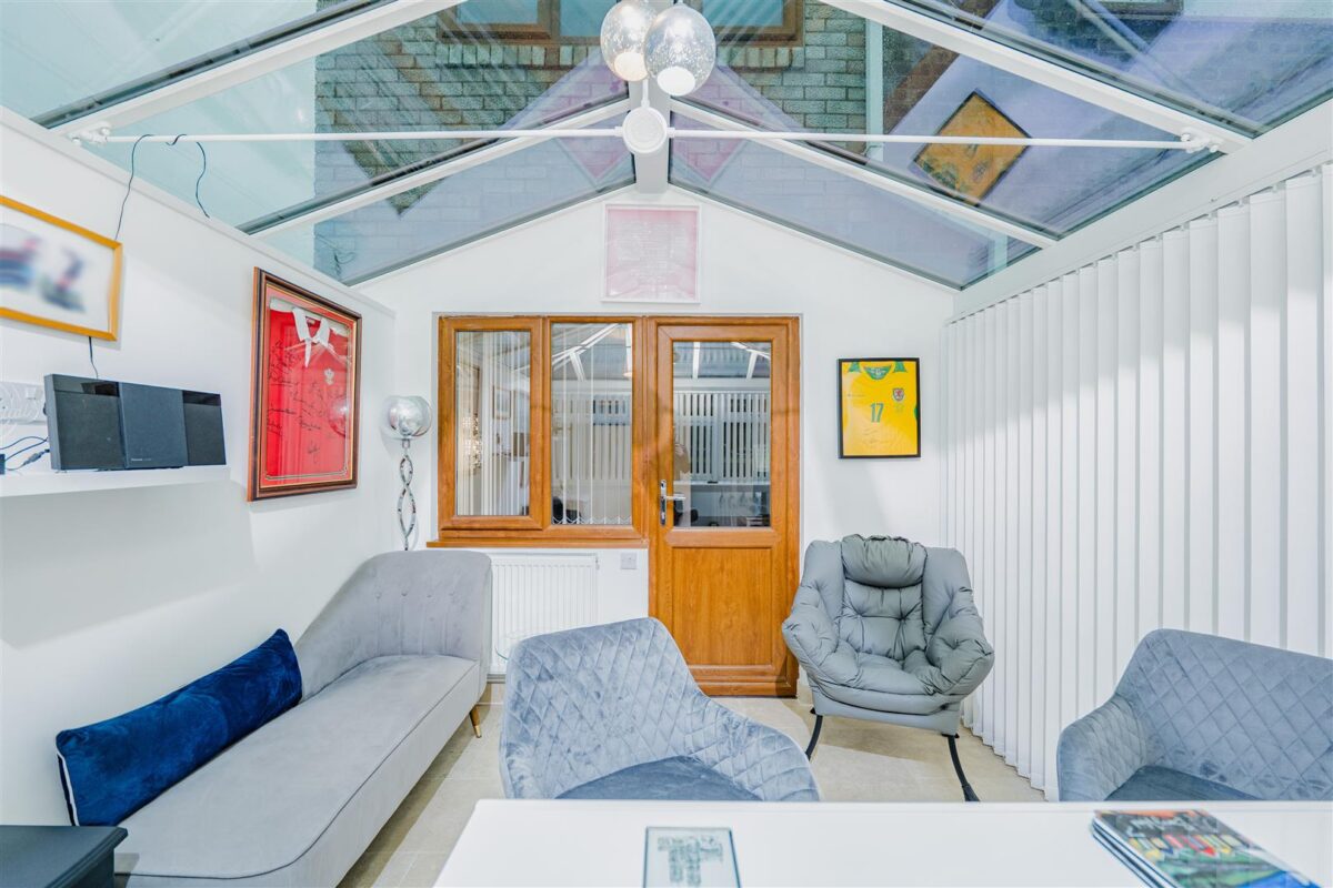 Sherbourne Close, Barry