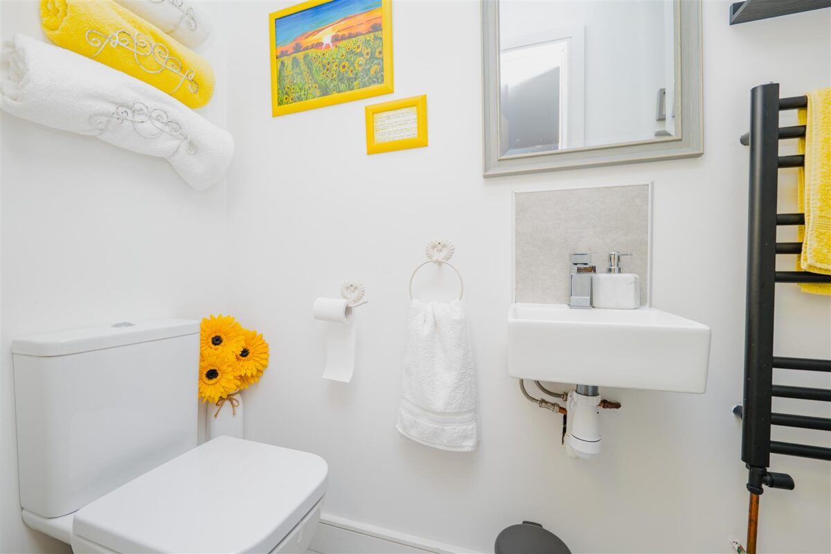 Pontypridd Road, Barry