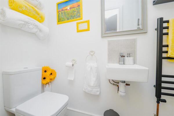 Pontypridd Road, Barry