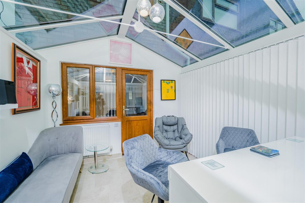 Sherbourne Close, Barry