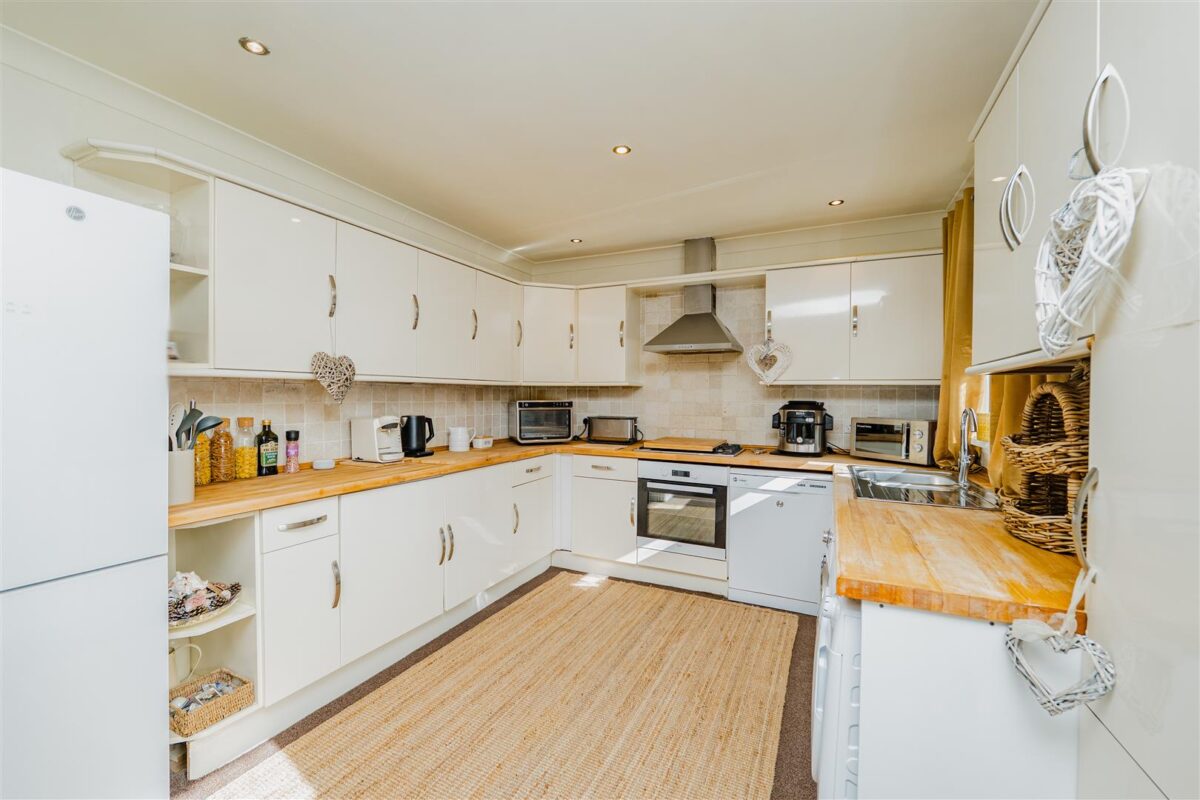 St. Brannocks Close, Barry