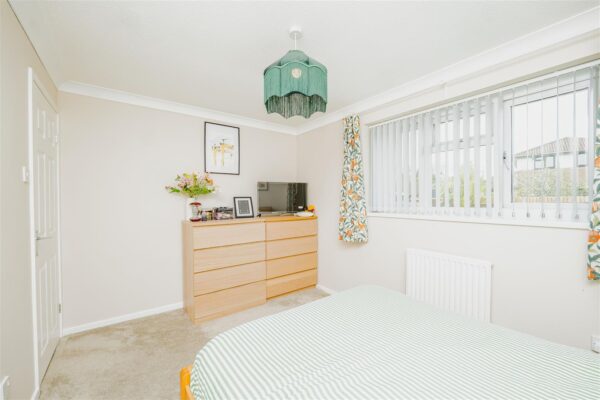 Brookfield Avenue, Barry