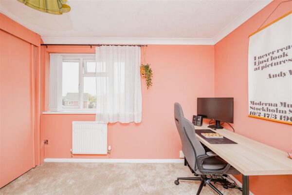 Brookfield Avenue, Barry