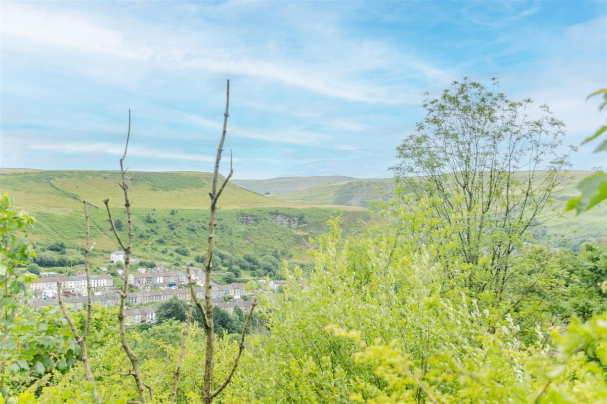 East Road, Tylorstown, Ferndale