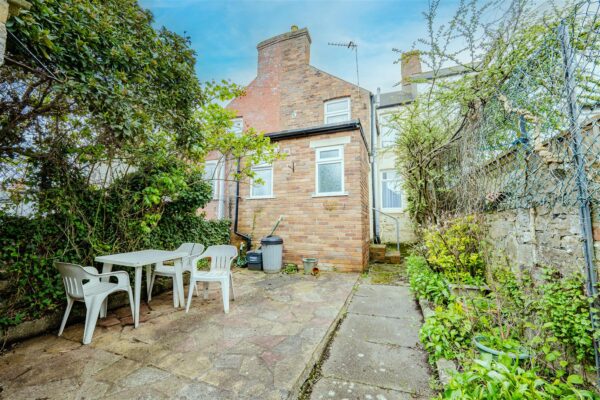 Coigne Terrace, Barry