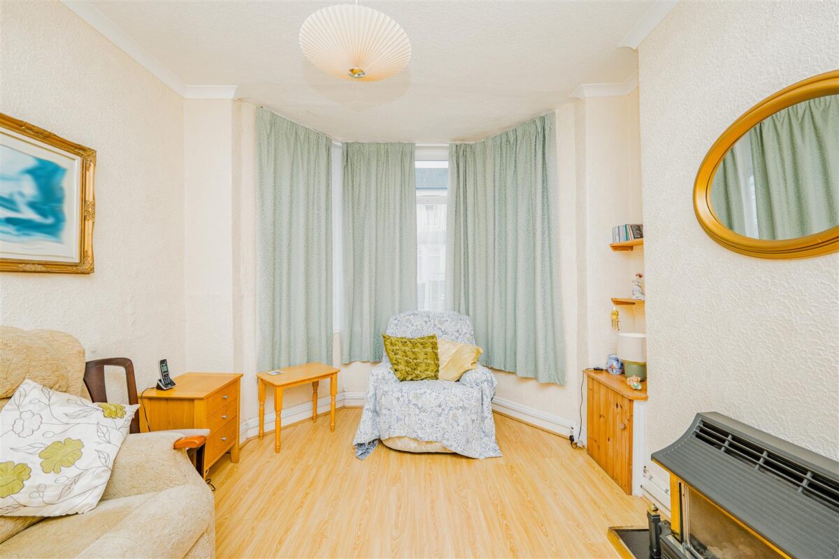 Coigne Terrace, Barry