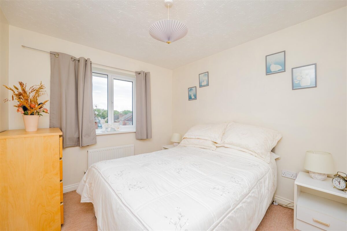 Thistle Close, Barry