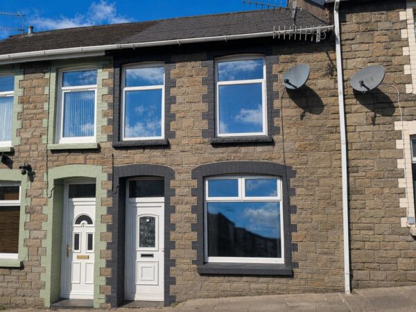 Rhiw Parc Road, Abertillery