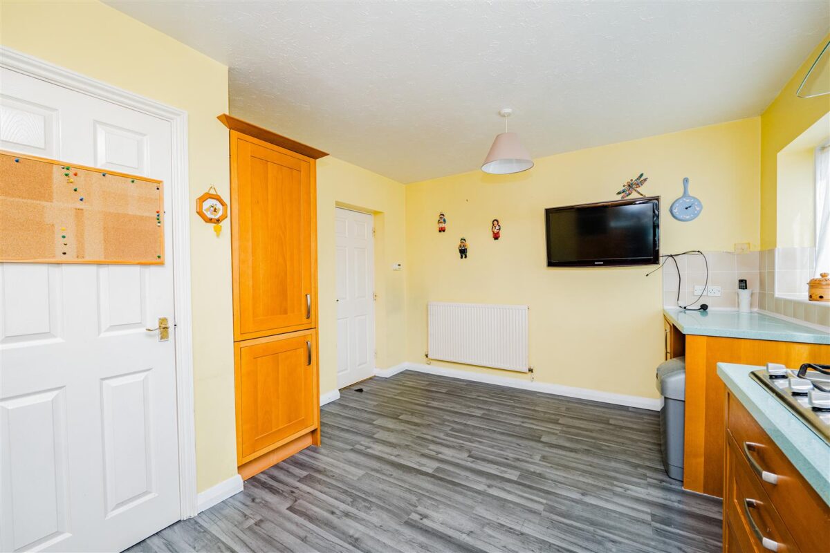 Thistle Close, Barry
