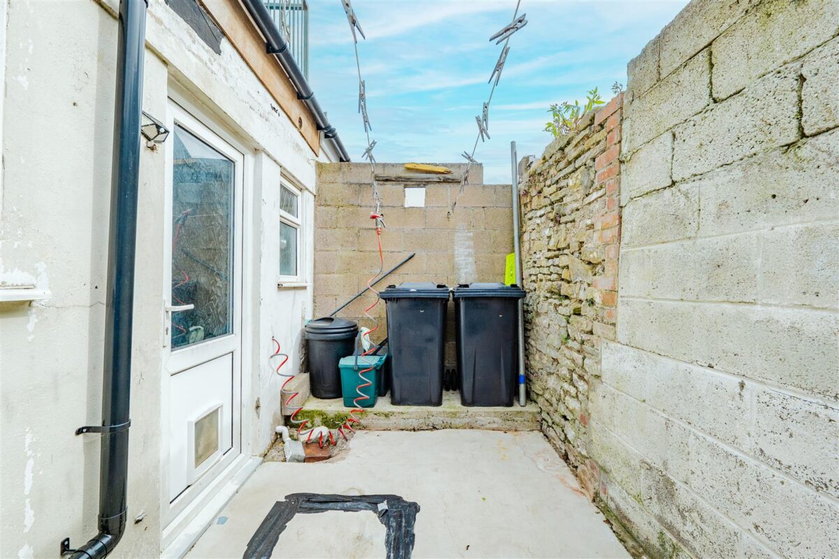 Llewellyn Street, Barry