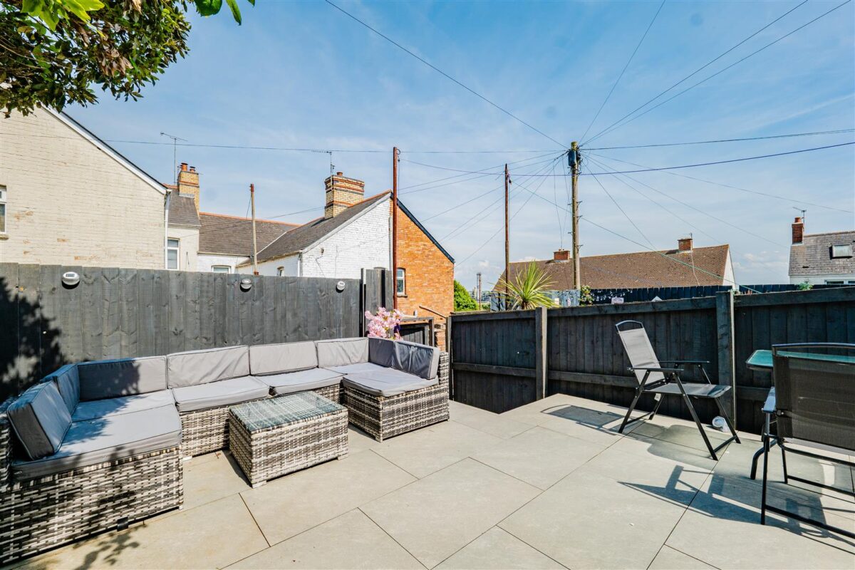 Coigne Terrace, Barry
