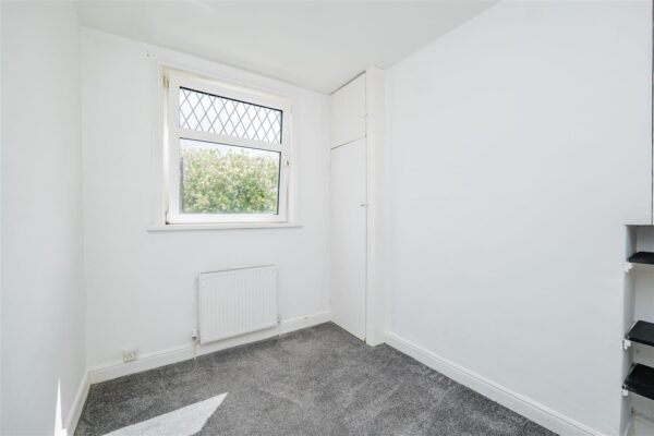 Coldbrook Road East, Barry