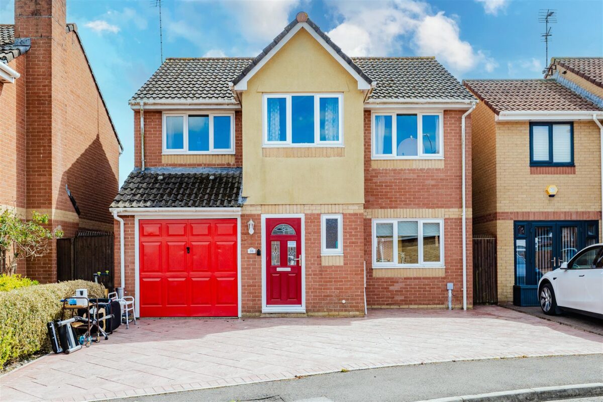 Thistle Close, Barry