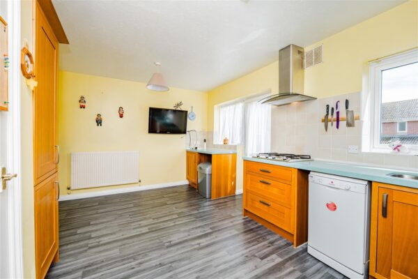 Thistle Close, Barry