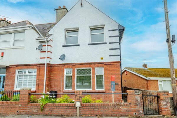 Coldbrook Road East, Barry