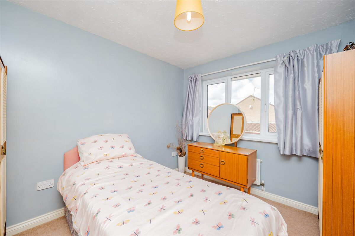 Thistle Close, Barry